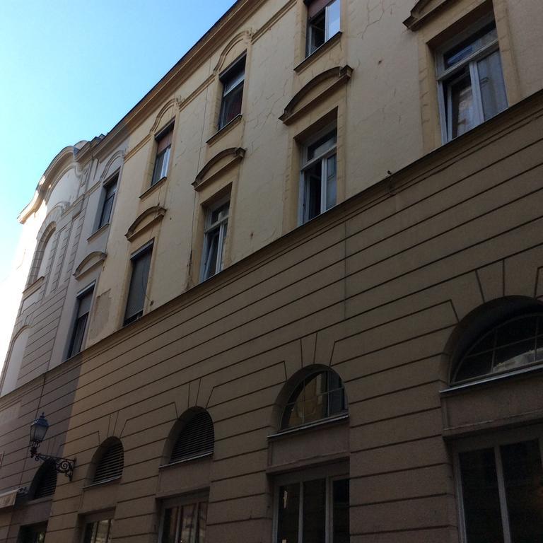 Szundi Szobak Печ Екстер'єр фото